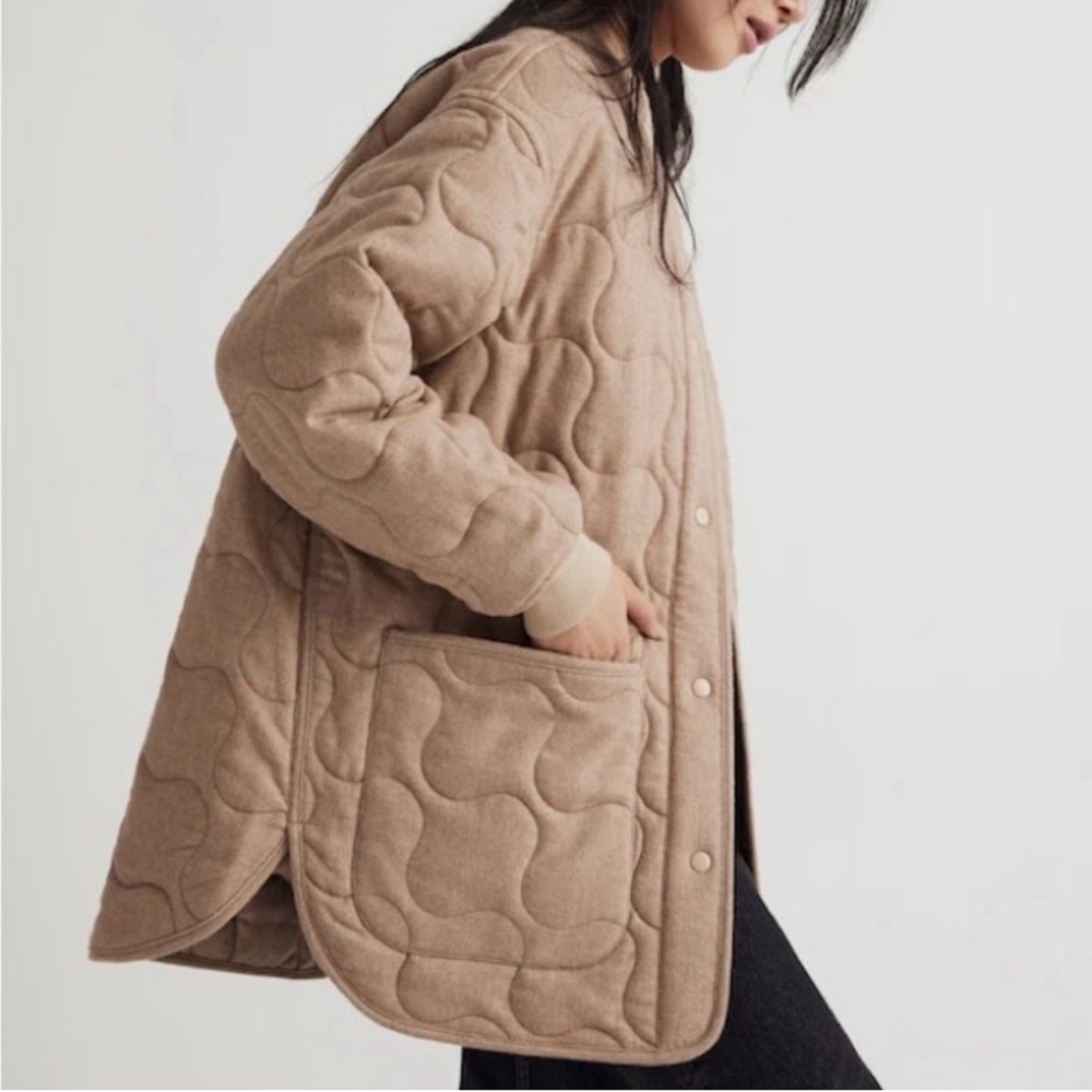 Madewell Quilted Oversized Jacket in Taupe